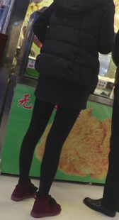 黑丝纤细大长腿