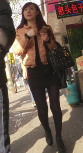 黑丝少妇骚气逼人