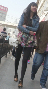 极品厚黑丝大长腿