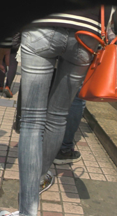 紧牛大长腿的诱惑翘臀