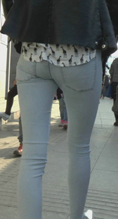 蓝色紧牛大长腿