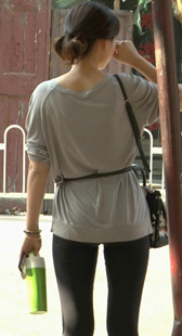 瑜伽裤宽臀少妇