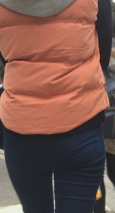 公园包臀小少妇