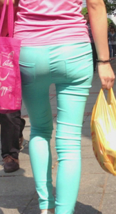 极品蓝紧裤小少妇夹不紧