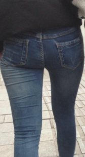 成熟牛仔少妇屁股宽又大