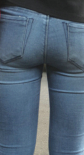 小妹臀宽又紧真受不了