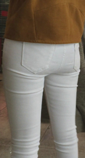 白裤小妹就是性感