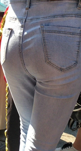 极品牛仔裤长发翘臀美女