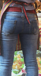 紧身翘臀蓝牛老婆娘