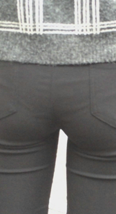 公交站黑裤小内痕