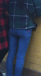 蓝牛小妹买东西