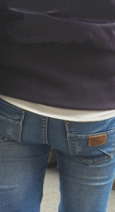 公交站蓝牛PP下榻