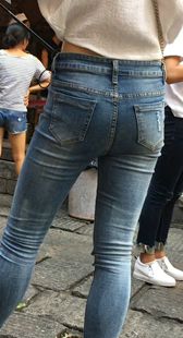 牛仔紧臀少妇开发成这样