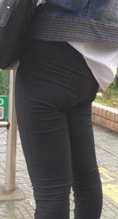 紧身大屁股打底裤等公交