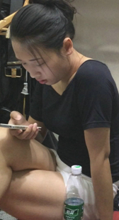 服装店老板娘真性感