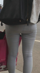 等公交圆臀紧身布裤第一季