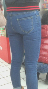 超紧蓝牛小妹很会扭第二季