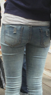 紧牛深沟美少妇