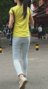 长腿紧身白裤小妹第二季