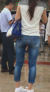 超紧勒沟蓝牛少妇开发多第二季