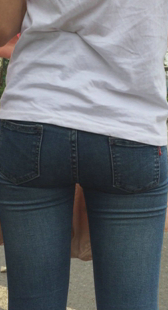 极品紧牛宽臀深沟姐妹第三季