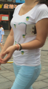 翘臀蓝裤小少妇第三季