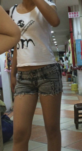 极品16岁小妹圆臀热裤第二季