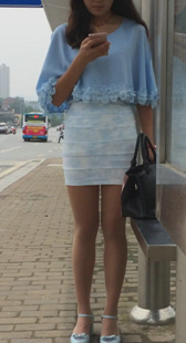 高腰超短裙成熟小少妇