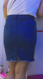 包臀牛仔裙小妹