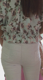 宽臀白紧布裤少妇