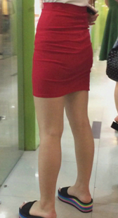 红裙小妹内痕紧