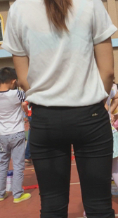 极品幼师紧身打底裤舞蹈