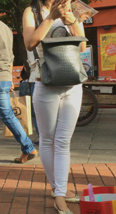 极品白裤成熟少妇翘臀三角美第一季