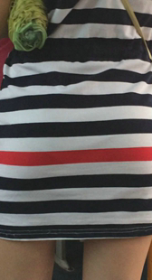 公交车站超短裙宽臀