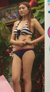 性感黑泳装极品美三角三季