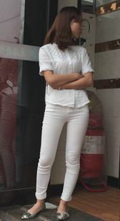 性感白裤超深沟让人流鼻血第二季