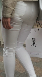 超紧白裤苹果臀美内痕第二季