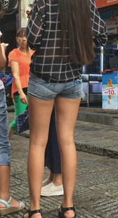 极品长腿深沟紧内痕小妹第一季