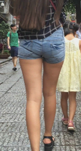 极品长腿深沟紧内痕小妹第二季