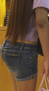 性感翘臀紧身热裤成熟少女第二季