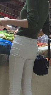 性感白紧圆臀小少妇第二季