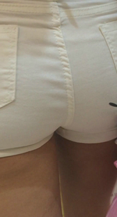 极品大宽臀白热裤小少妇第四季