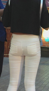 街拍超紧白裤丰臀已经下垂