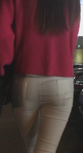 街拍翘臀白裤美内痕第二季