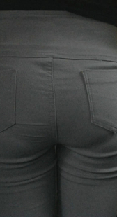 公交车上极品大宽臀超紧内痕美少妇