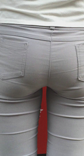 极品圆臀灰裤美少妇内痕超紧第三季