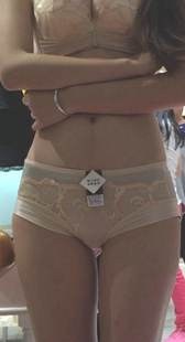 极品内衣店性感模特美三角美胸器