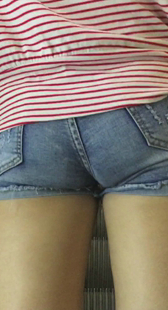 超紧牛仔深沟大学妹第一季