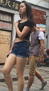 超风骚低腰露肚脐大屁股美少女第一季