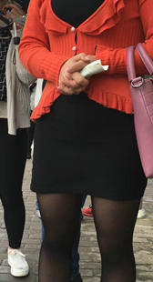 公交站黑丝骚货